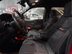 نيسان فرونتر